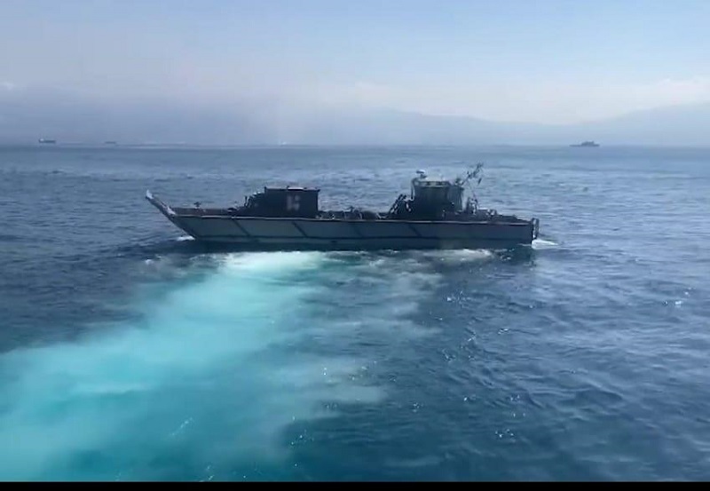 An LCM in Turkish waters during post-earthquake relief